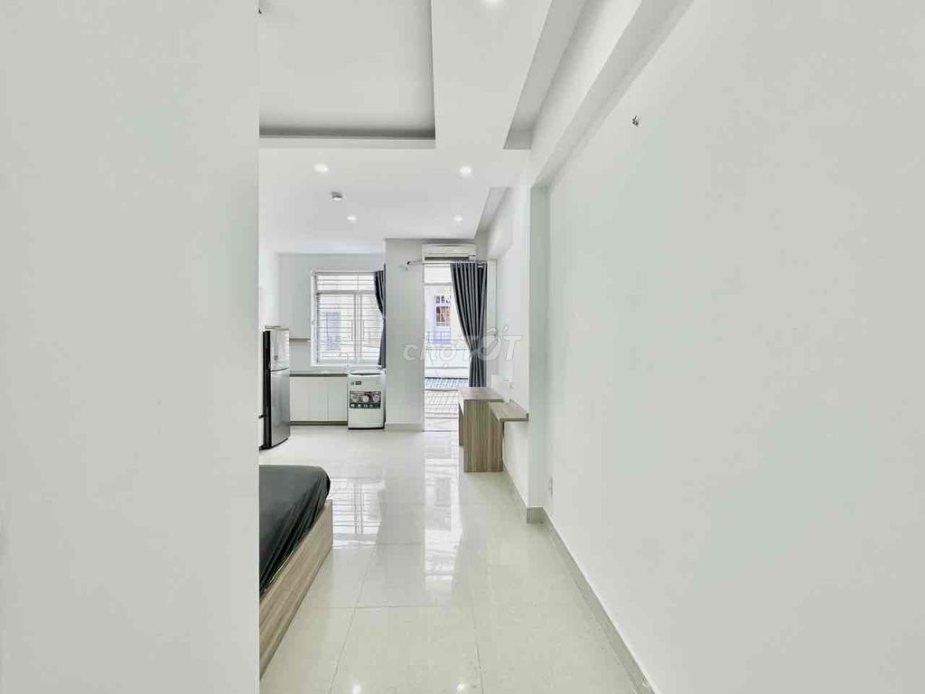 Tell Zhang the new master of the Bedroom Full Homes.