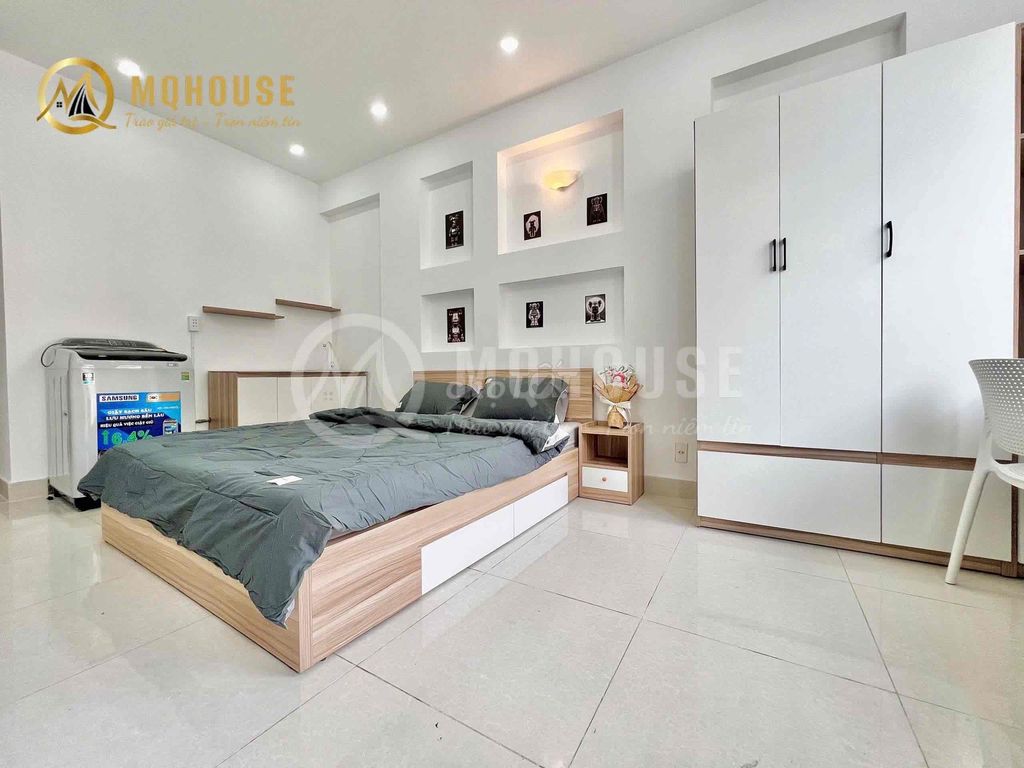 Tell Zhang the new master of the Bedroom Full Homes.
