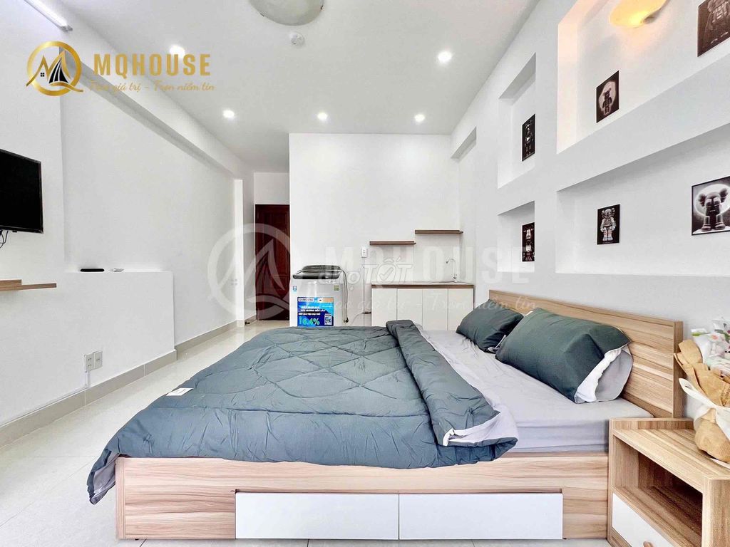 Tell Zhang the new master of the Bedroom Full Homes.