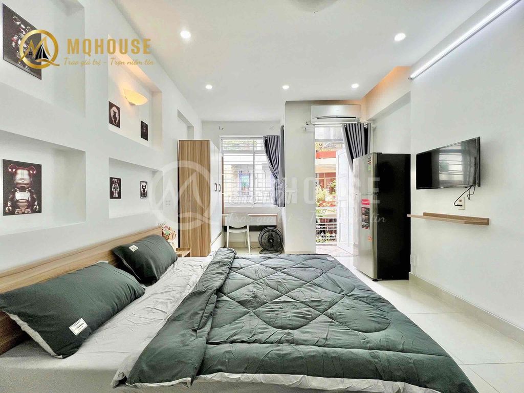 Tell Zhang the new master of the Bedroom Full Homes.
