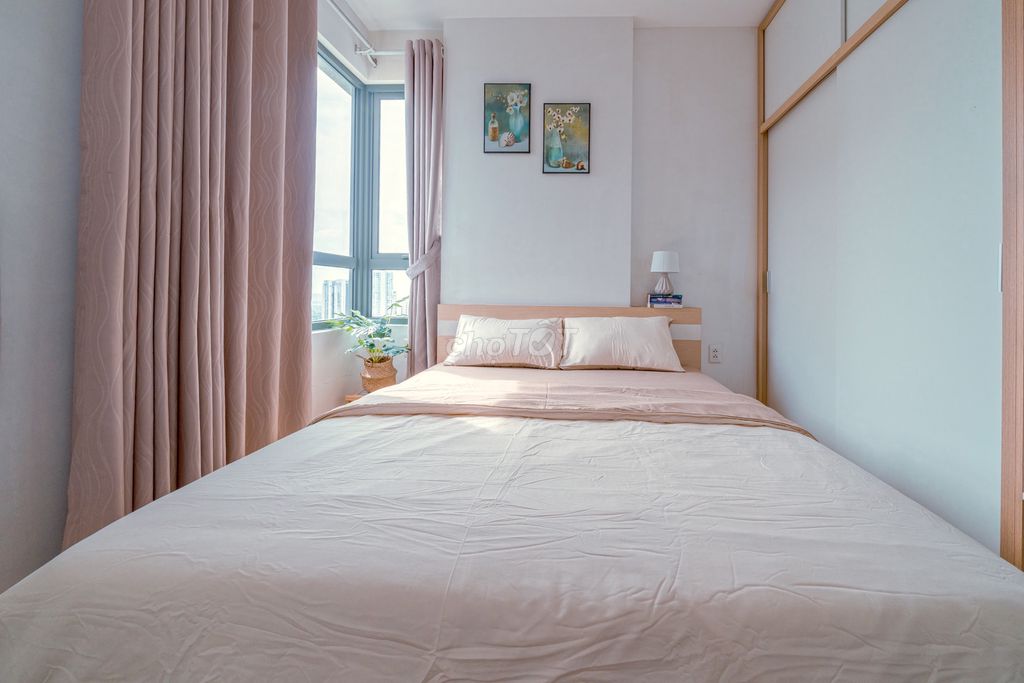 Nice house at Masteri Thảo Điền 2 bedroom-18 million with full interior.