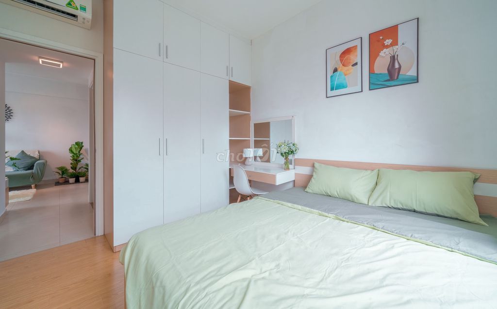 Nice house at Masteri Thảo Điền 2 bedroom-18 million with full interior.