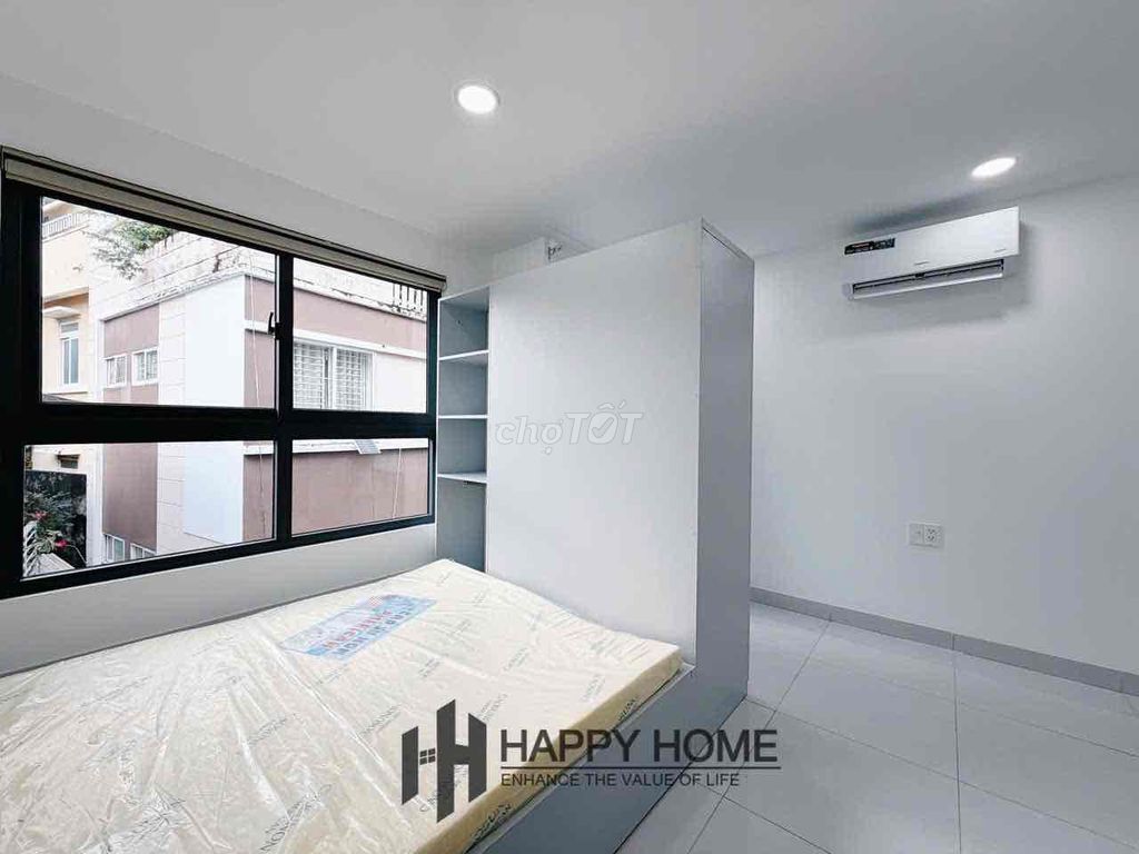 New house, bandey, big garage, Phan Xích Long Road - too convenient