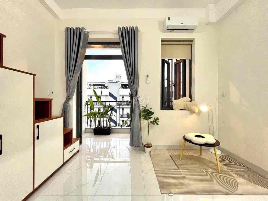 The apartment is a high-level life-saltved apartment.