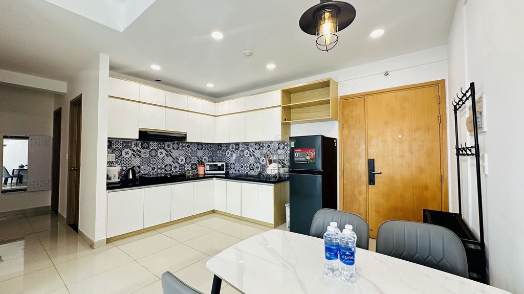 Charmington La Pointe studio full interior. One bedroom. Two bedrooms at 21 million.