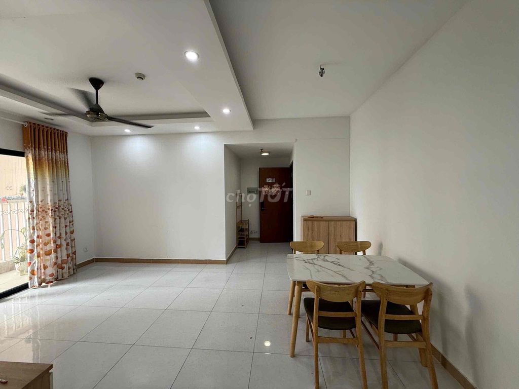 Rent the German Er Town apartment of the New Americas Tp Hccm