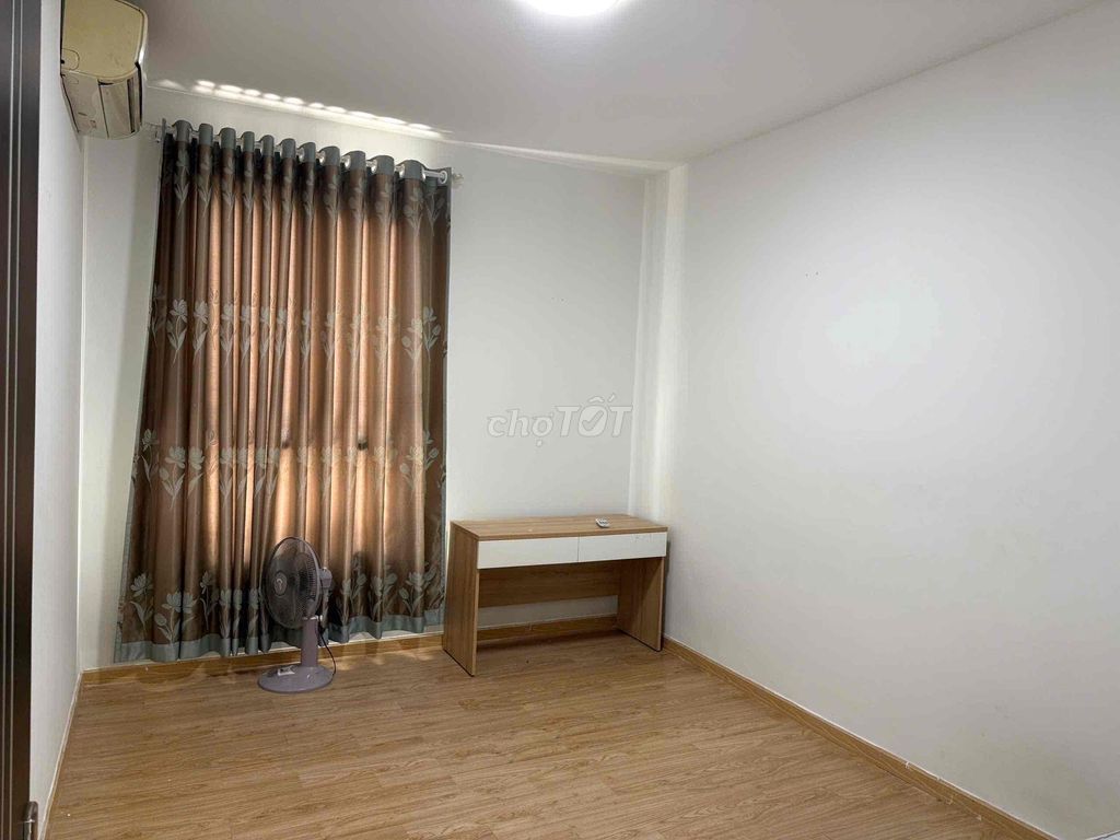 Rent the German Er Town apartment of the New Americas Tp Hccm