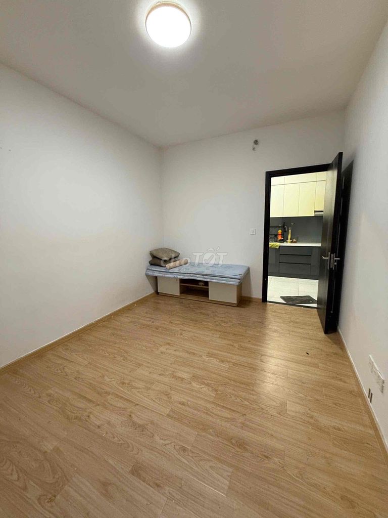 Rent the German Er Town apartment of the New Americas Tp Hccm