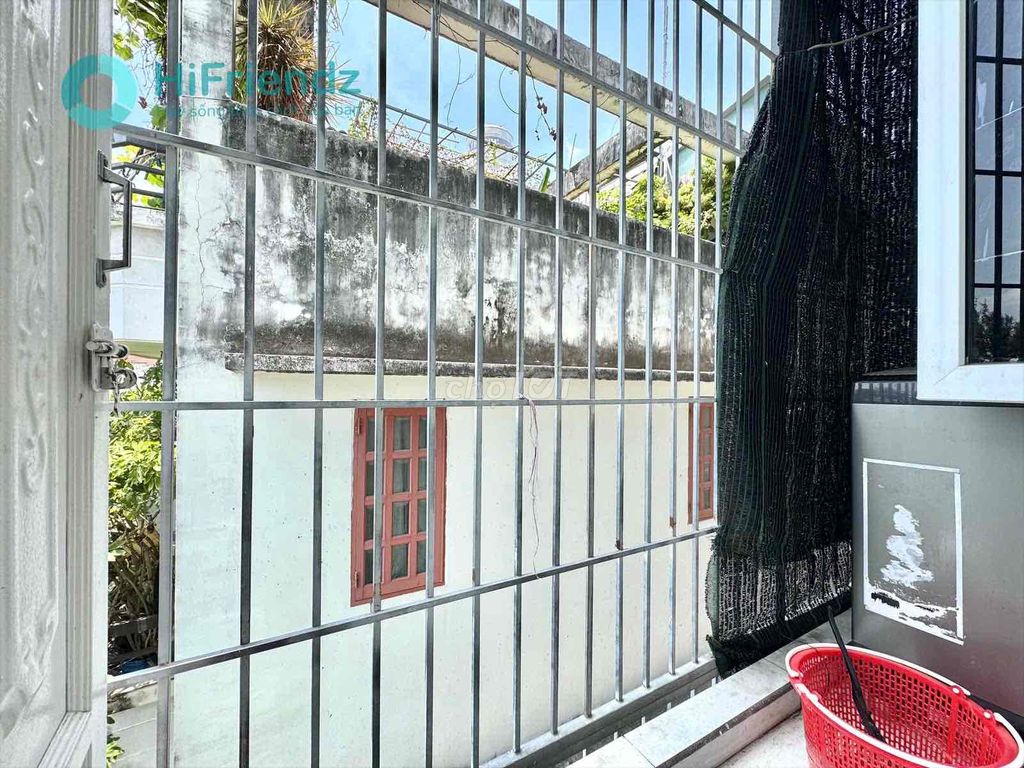 Super open balcony apartment near the center of District 8