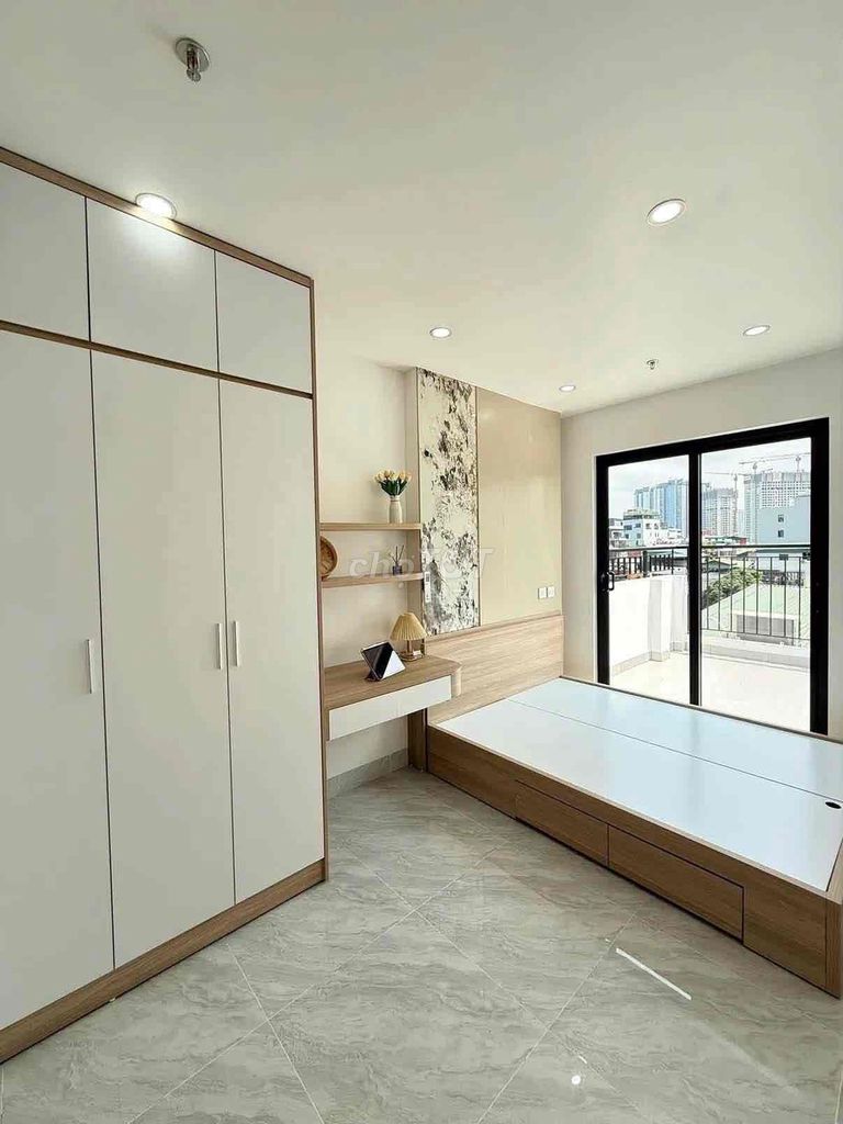 Room one, balcony kitchen, second floor!