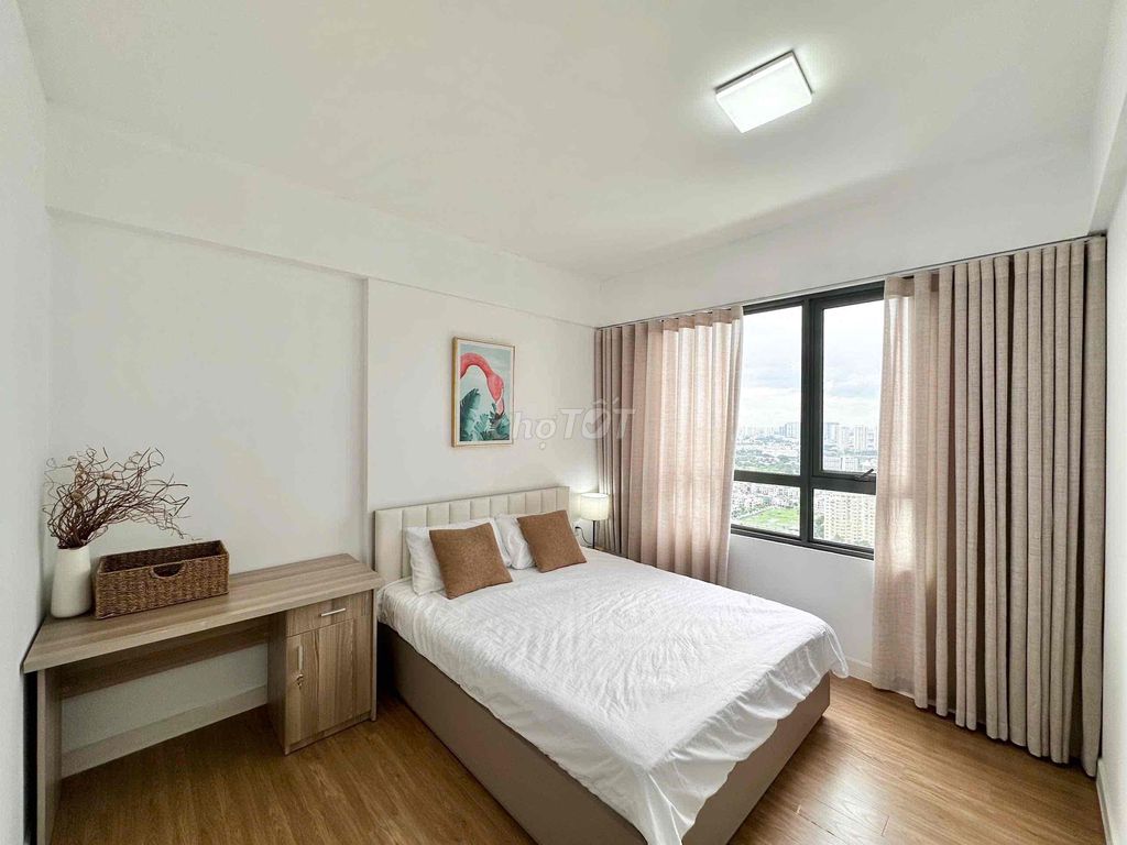 It's already available for a two-room room, two bathrooms, 27 million new furniture.