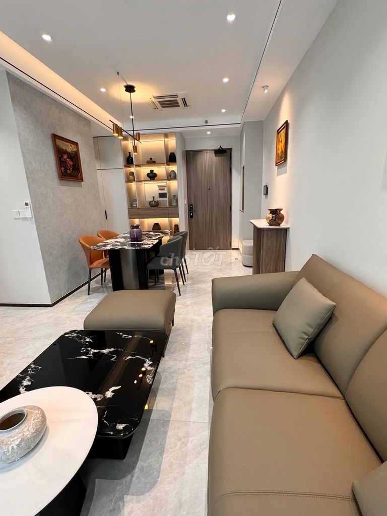 Need to rent apartment The Horizon 5'7", 2 bedroom 2 toilets, nice house, good price