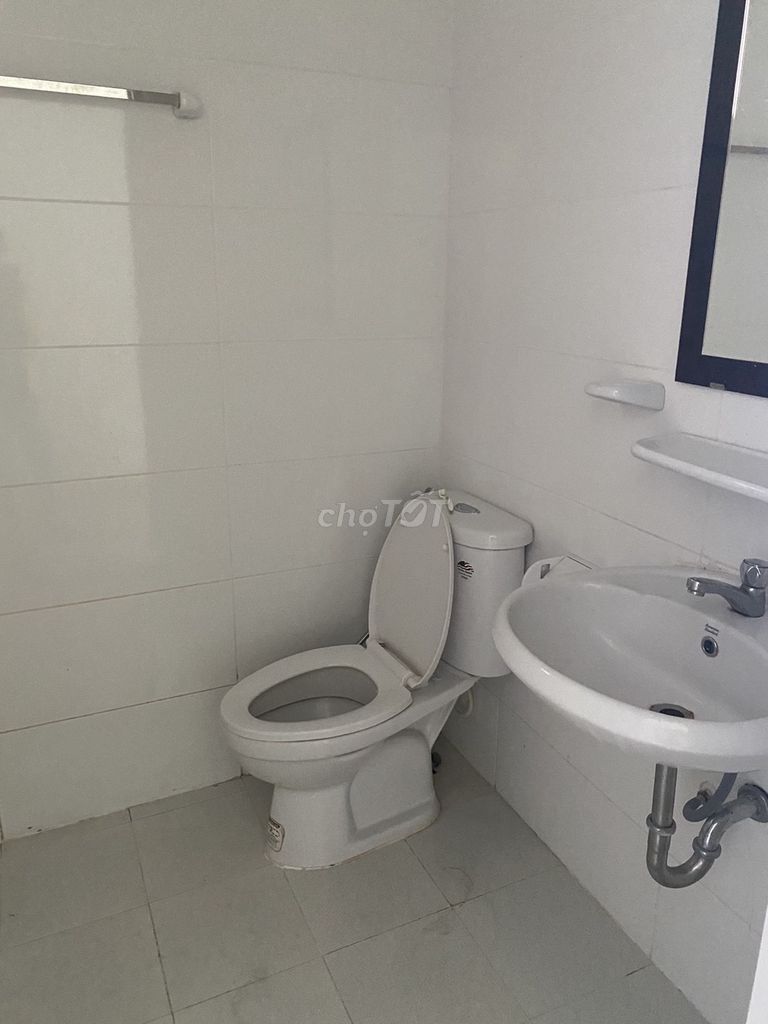 Rent Topaz City-- 8th. Two bedrooms full of 12 million,