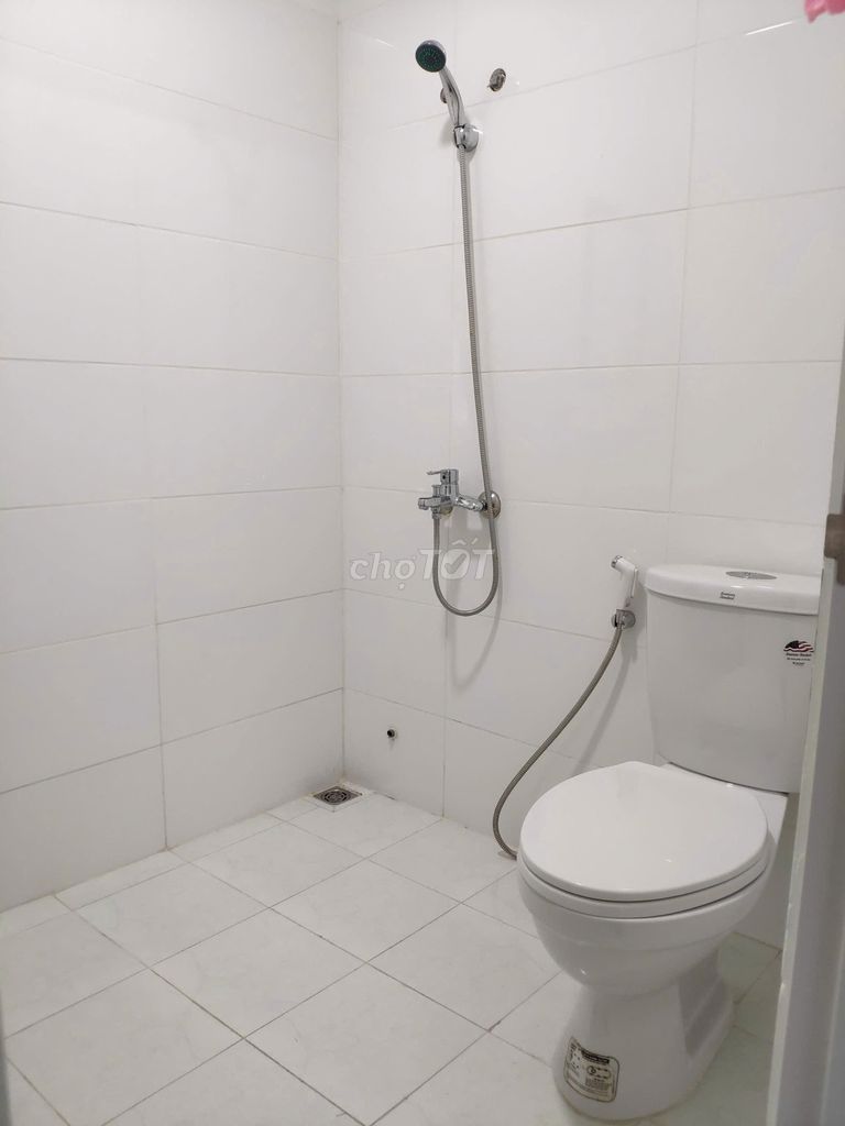 Rent Topaz City-- 8th. Two bedrooms full of 12 million,