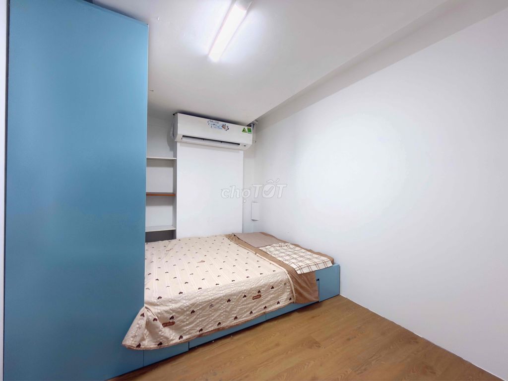 Two bedrooms. One room. 60 M2 01. Private washing machine.