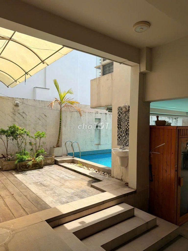 Rent a Thảo Điền house 12 meters across with a swimming pool for only 60 million.