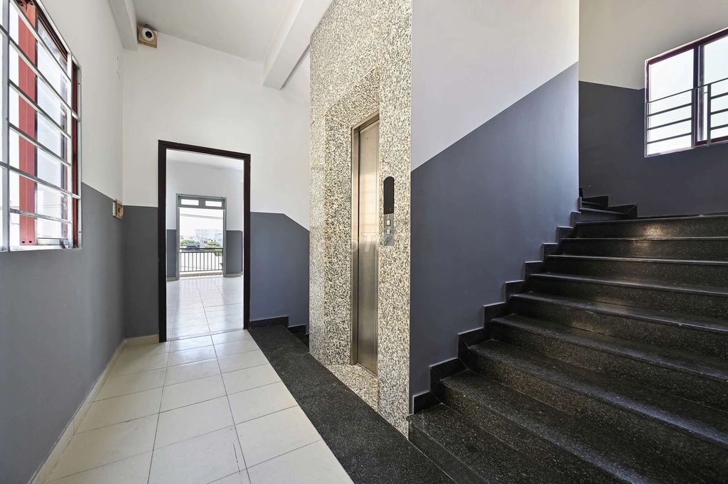 Rent a five-story Nguyễn Thị Kiểu P.Hiệp Thành District 12-30 million.