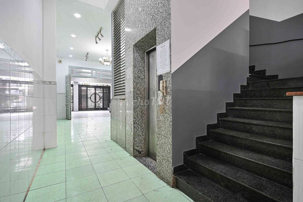Rent a five-story Nguyễn Thị Kiểu P.Hiệp Thành District 12-30 million.