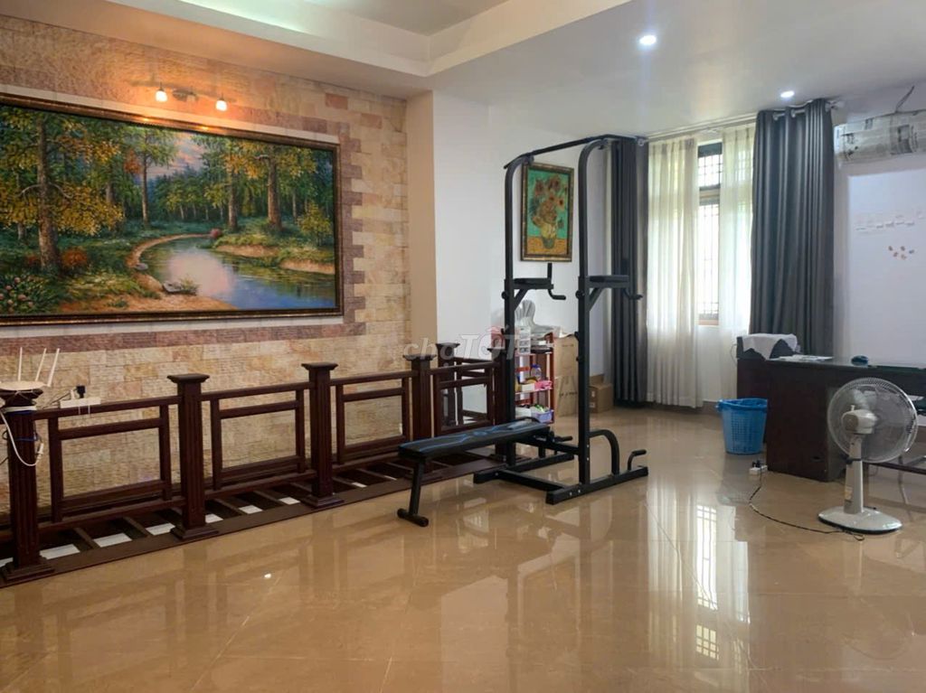 Rent a three-story New Korean Pestilence House. Tân Phong District 7 is now nt