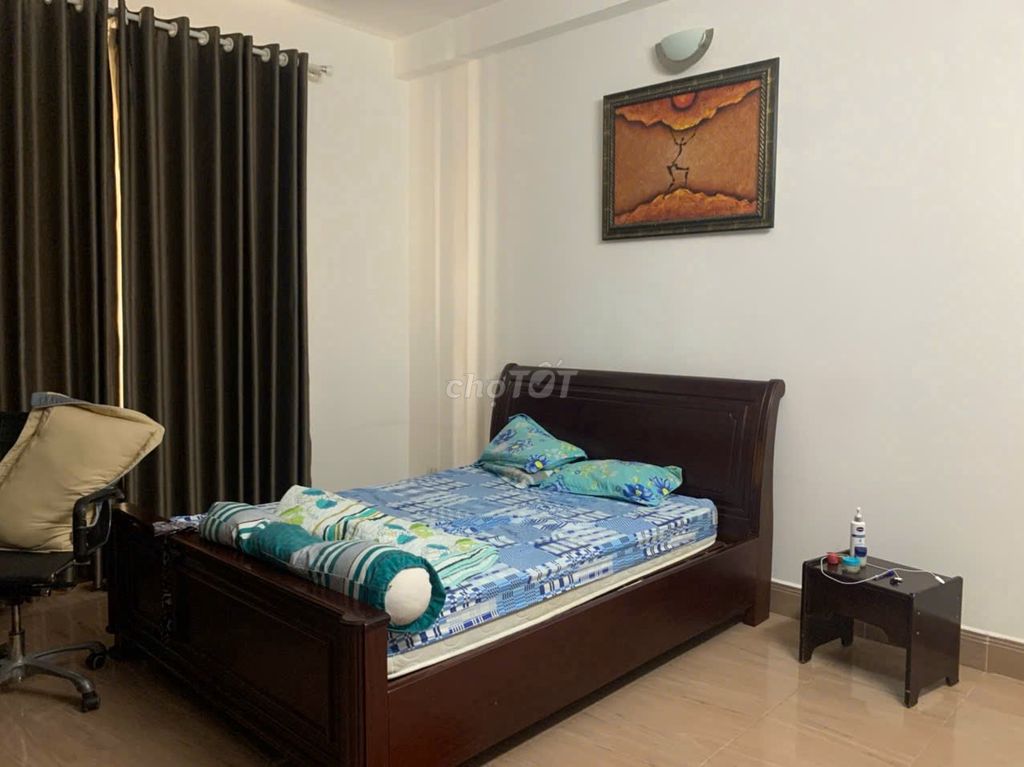 Rent a three-story New Korean Pestilence House. Tân Phong District 7 is now nt