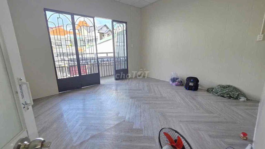 Rent Phan Huy Ích against Emart Gò Vấp. Area 4.5 x35 rising 2 bedrooms