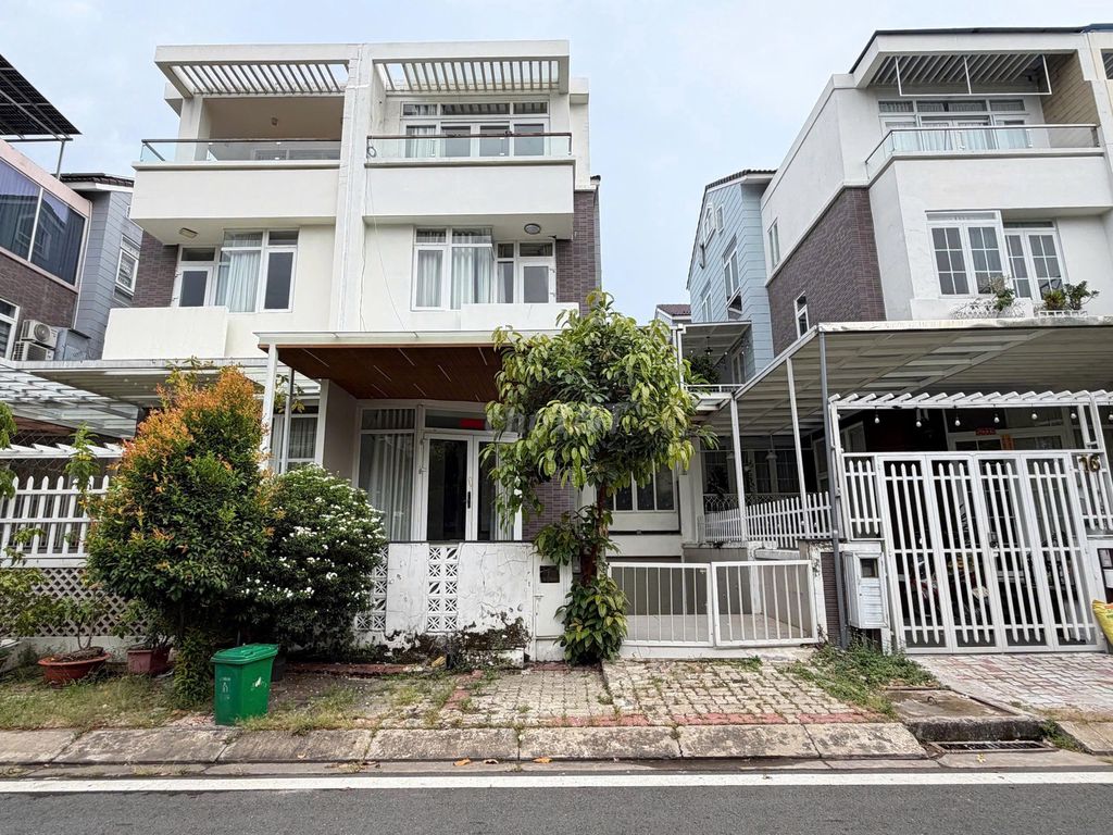 Rent Jamona Golden Silk Street. 133,2 M2 010,000 for 35 million a month.