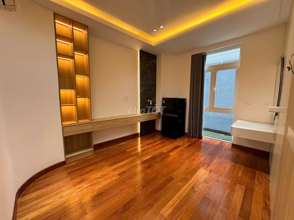 Rent Jamona Golden Silk Street. 133,2 M2 010,000 for 35 million a month.