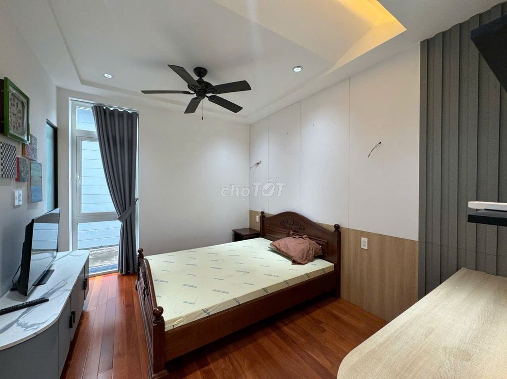 Rent Jamona Golden Silk Street. 133,2 M2 010,000 for 35 million a month.