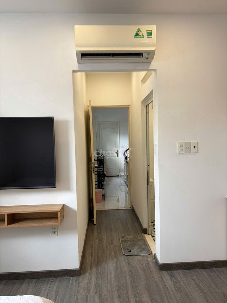 New and clean living room in District 4 is suitable for long-term living