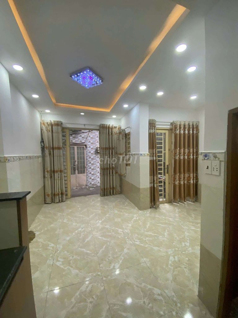 10 million -- 1-Trần Quang Khải County -- 2 bedrooms.