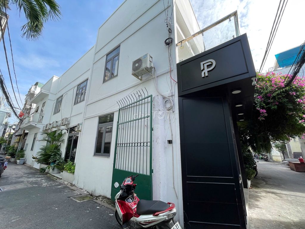 Rent the entire Lê Văn Sỹ street, 5 mx25 meters, area using 250 m2