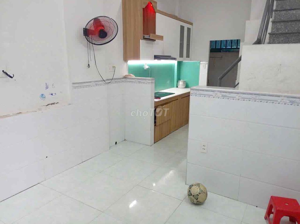 1 st. 2th floor near Vertamal has two bedrooms, two toilets.