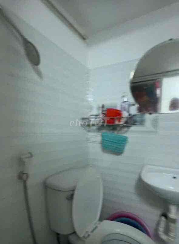 3rd floor 3 bedroom wide Nguyễn Trọng Tuyển Phú Nhuận