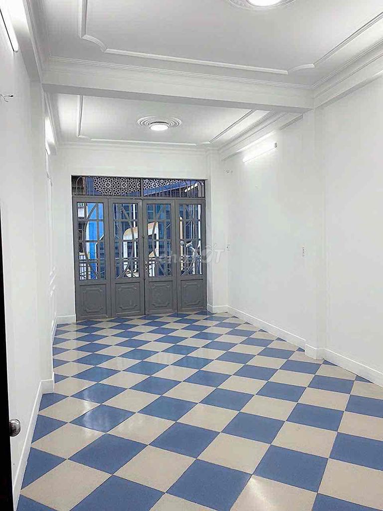 Renting cash houses, five stories, 15/5 across, Tân Vĩnh District 4.