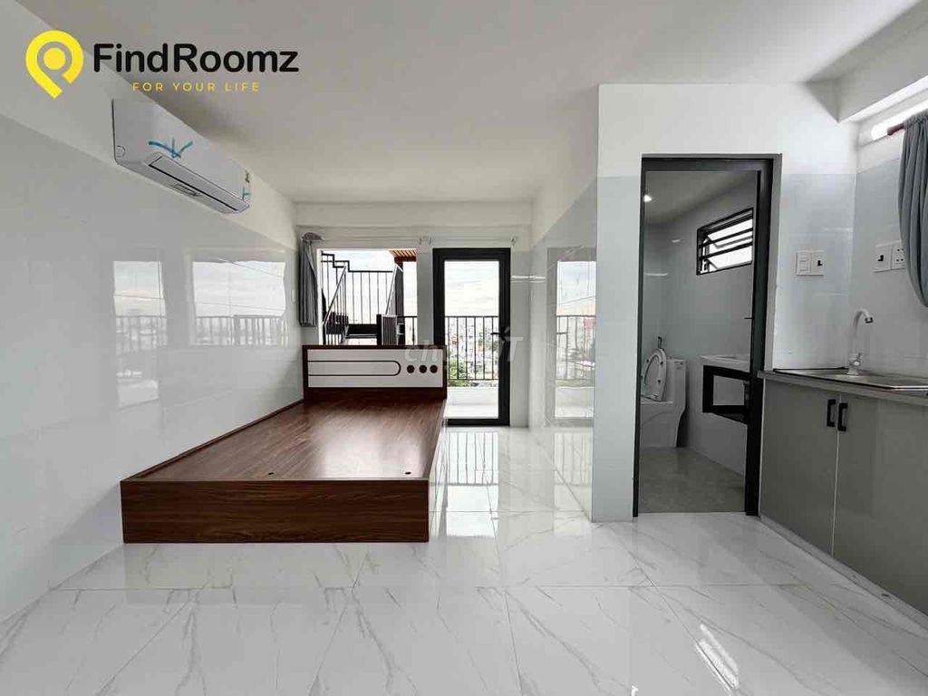 Open a mini-bar building five-and-a-half kilometers from Nguyễn Thái Sơn-7.