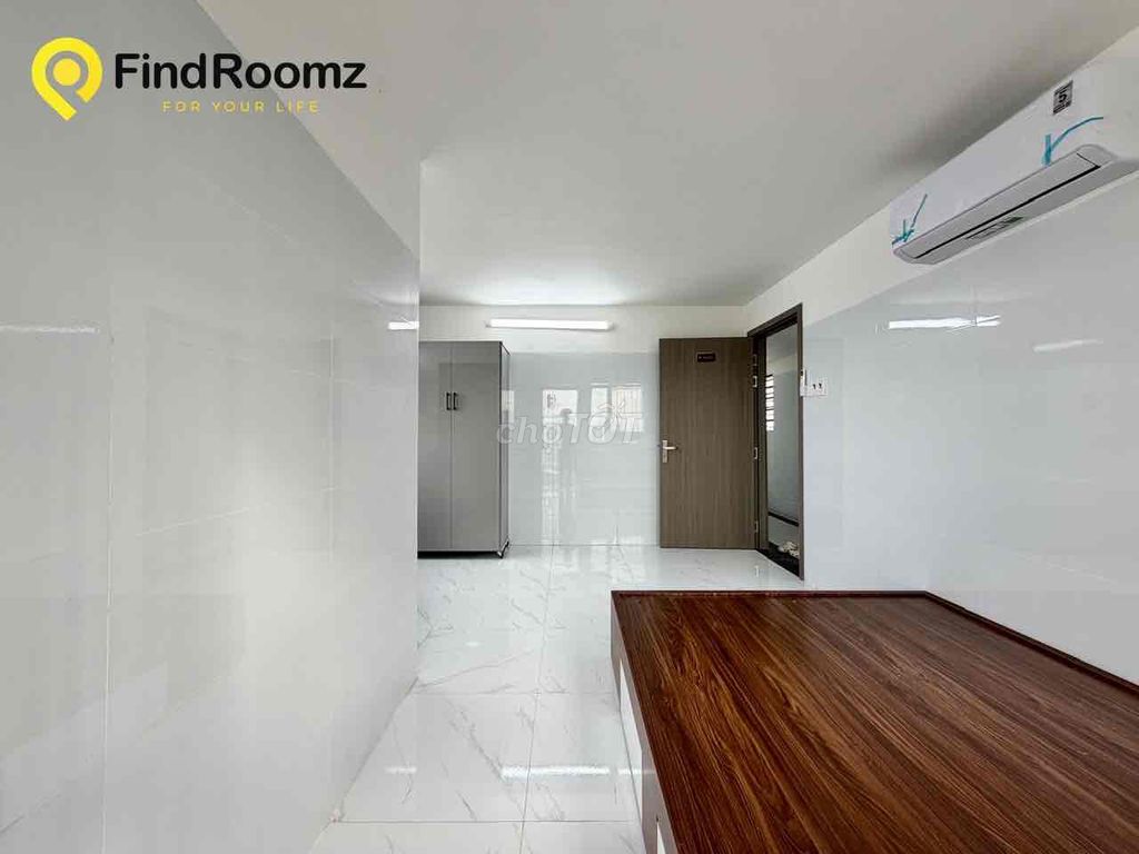 Open a mini-bar building five-and-a-half kilometers from Nguyễn Thái Sơn-7.