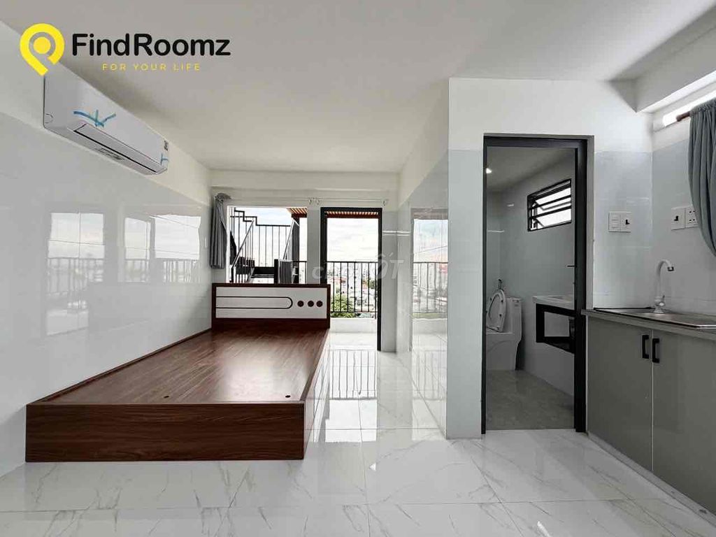 Open a mini-bar building five-and-a-half kilometers from Nguyễn Thái Sơn-7.