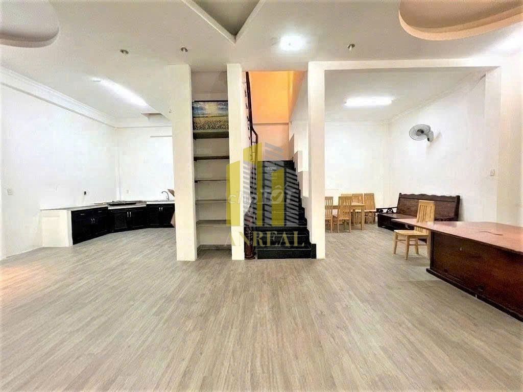 Rent the villa at Thảo Điền 4 rooms for 45 million
