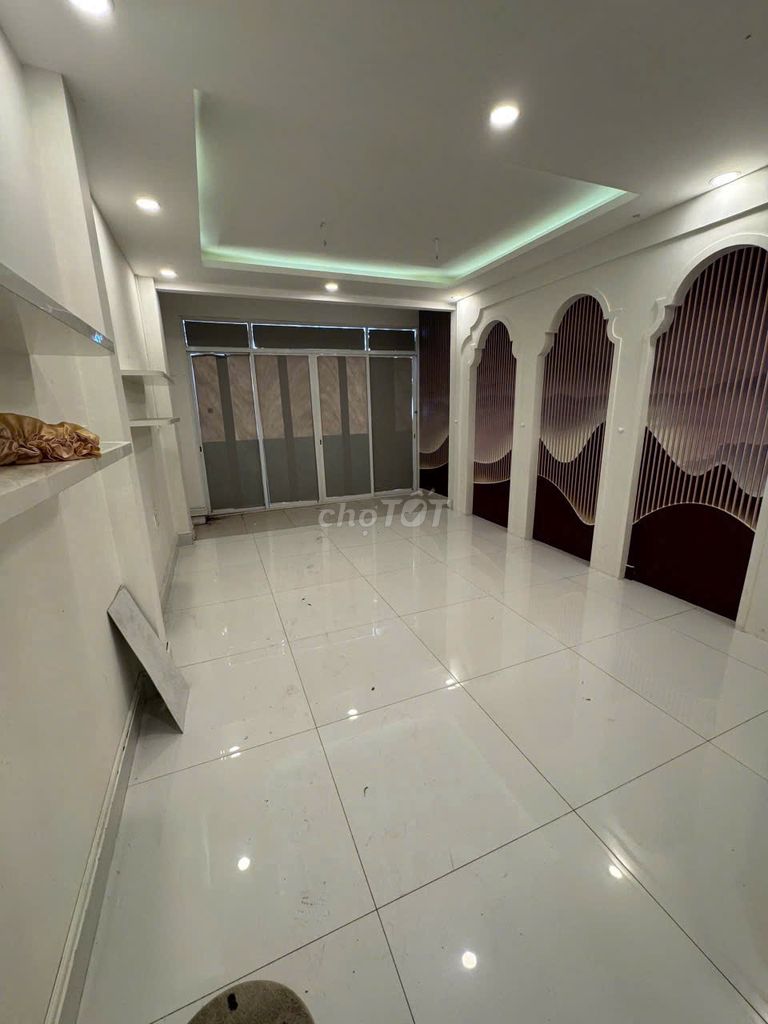 Rent 1 67 Trần Thiện Chánh, District 10 – 4 floors - 22 M - 50 million