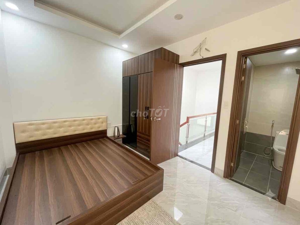 New Founding House 4 4 4 Levels of Bedrooms With Top Fields, Phạm Văn Đồng.