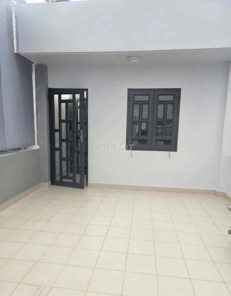 New house painted 3 bedrooms ready số 8 Linh Xuân Thủ Đức air conditioning