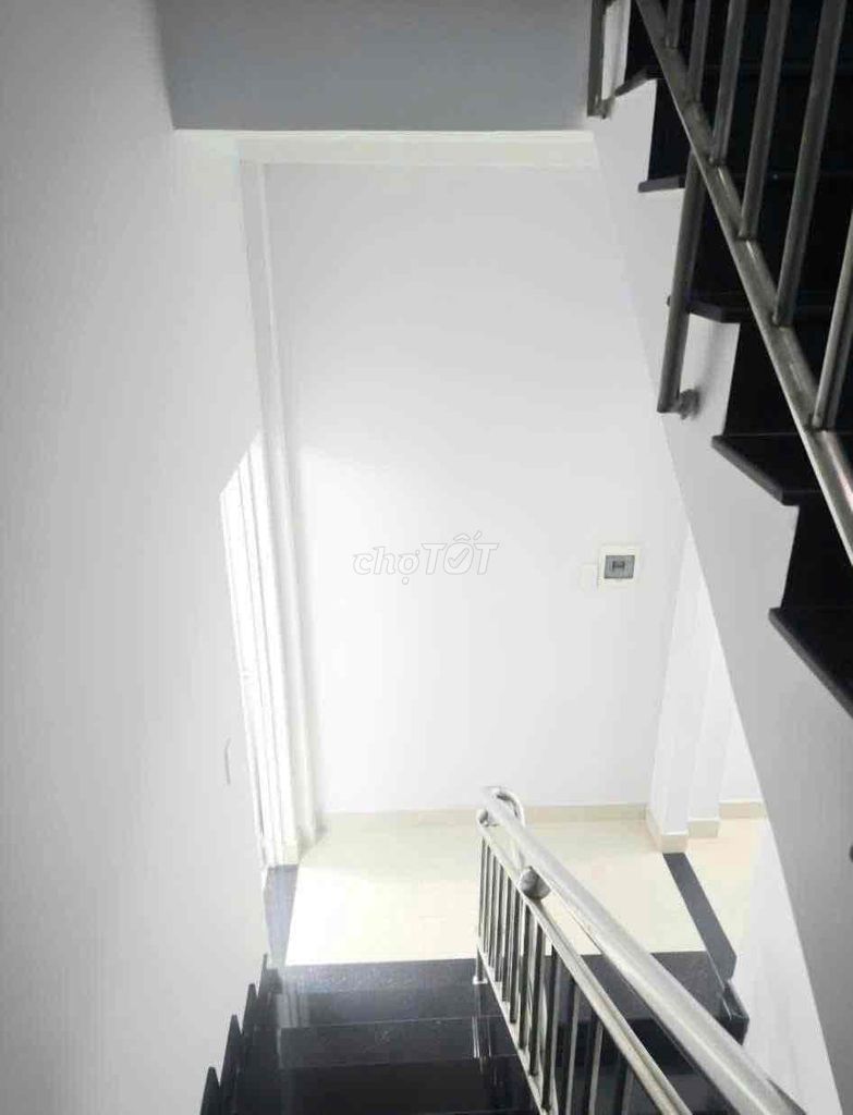 New house painted 3 bedrooms ready số 8 Linh Xuân Thủ Đức air conditioning