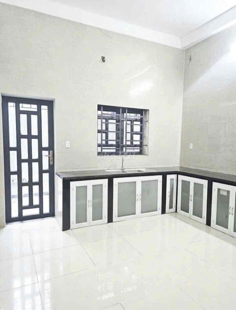 New house painted 3 bedrooms ready số 8 Linh Xuân Thủ Đức air conditioning