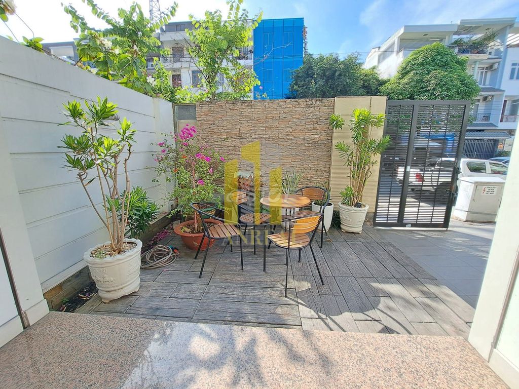 Rent the An Phú city villa near Song Hành