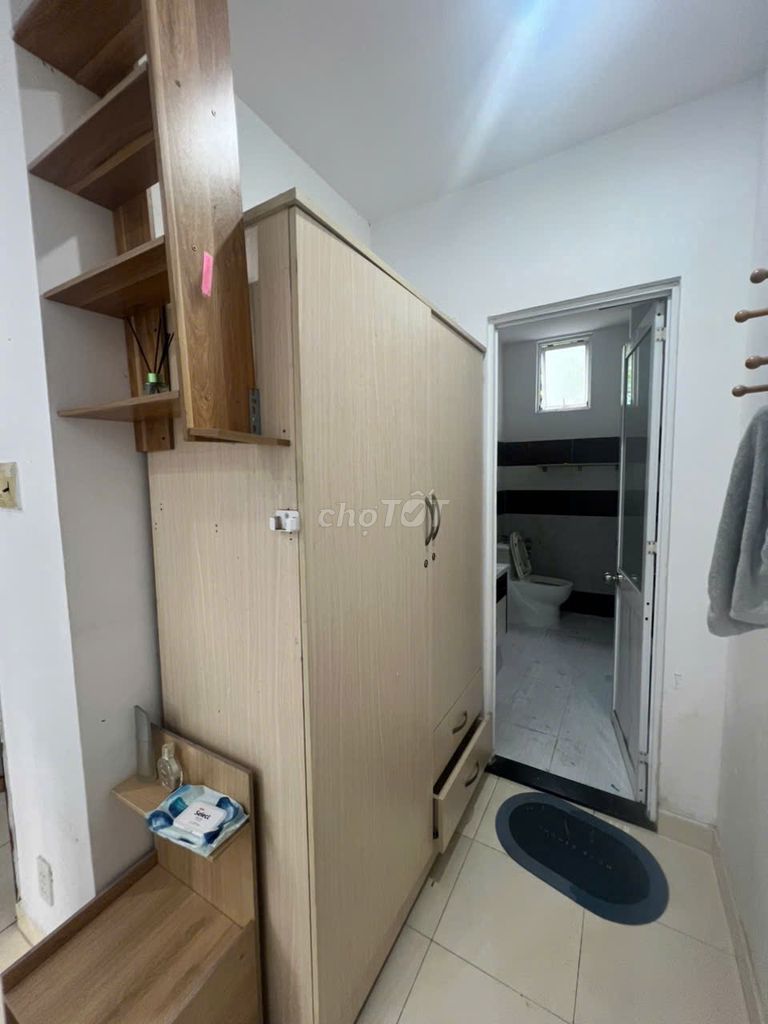 Five-story renter-- Phú Nhuận-- Full furniture.