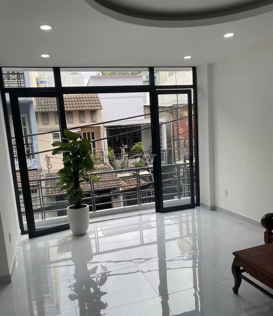 office rent: ground floor + floor 1 :1D Street