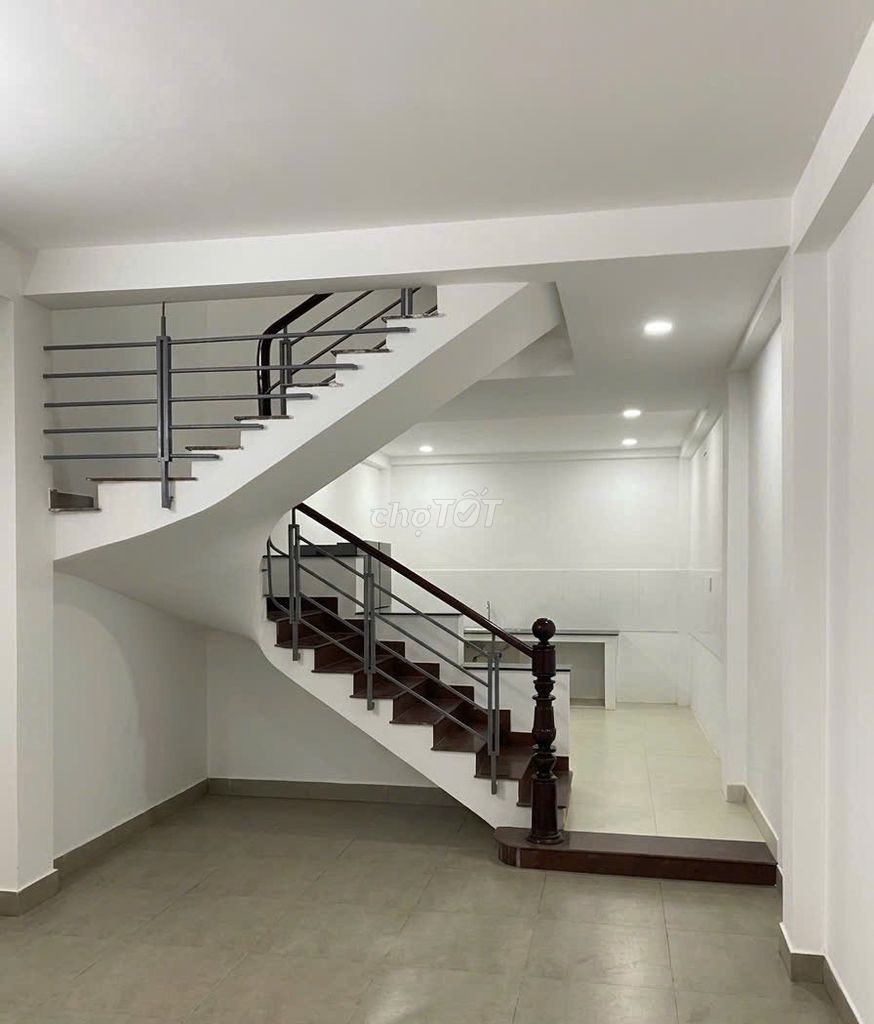 office rent: ground floor + floor 1 :1D Street