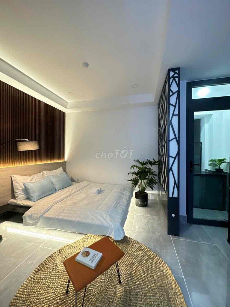 Stuido full-on furniture end Nguyễn Oanh-passes down four stations