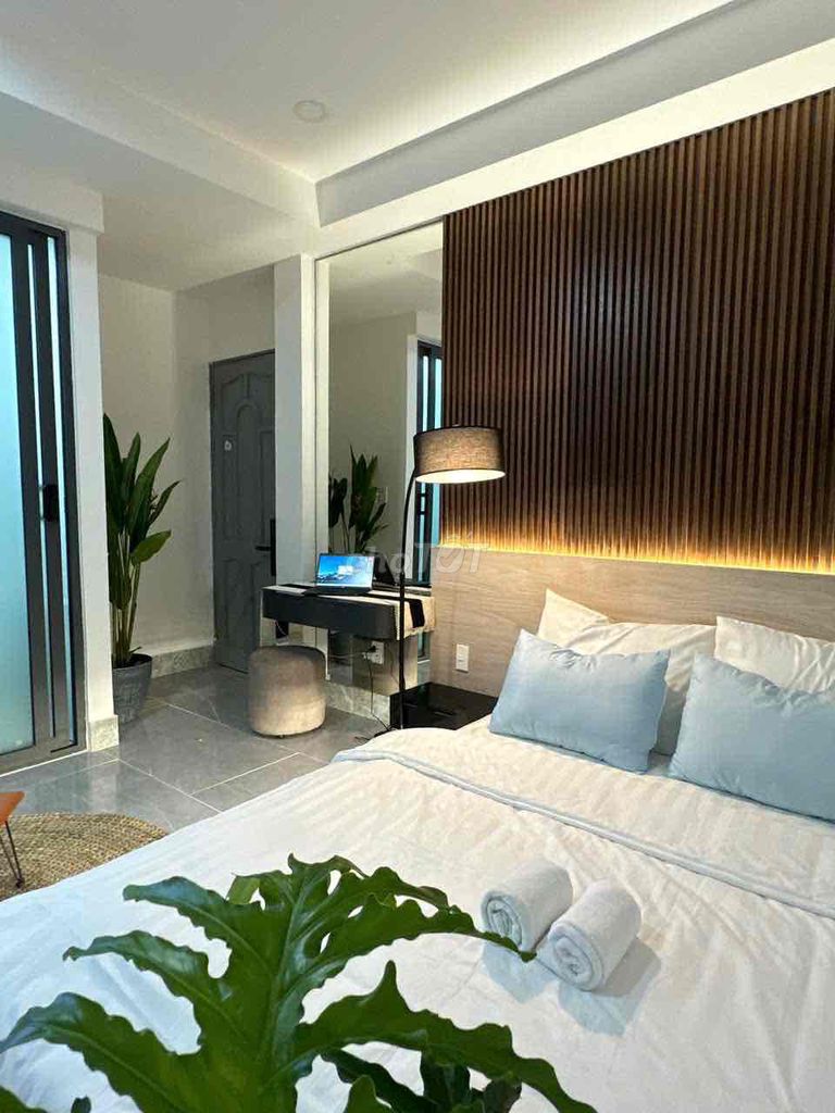 Stuido full-on furniture end Nguyễn Oanh-passes down four stations
