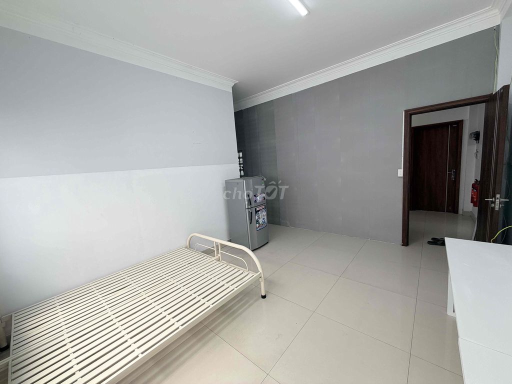 Room RLiên Phường x REZ RlS RlC